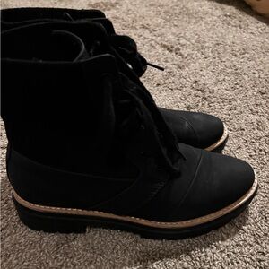 Toms Black Lace-Up Women's Boots
